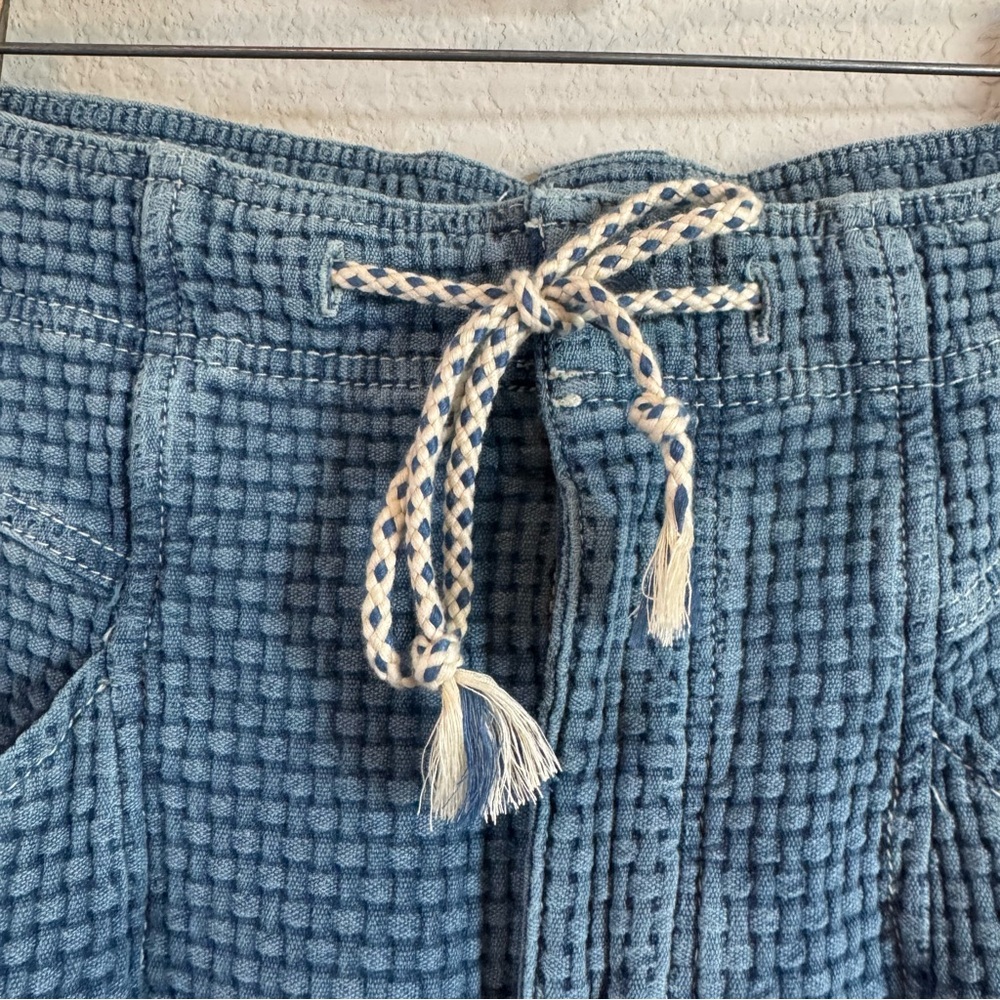 Free People We The Free Washed Away Textured Pull On Boyfriend
Jeans Size Large - Picture 7 of 14